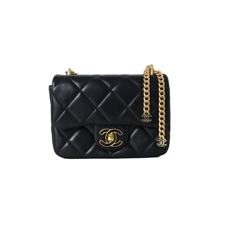 chanel pending|CHANEL Lambskin Enamel Quilted Pending CC .